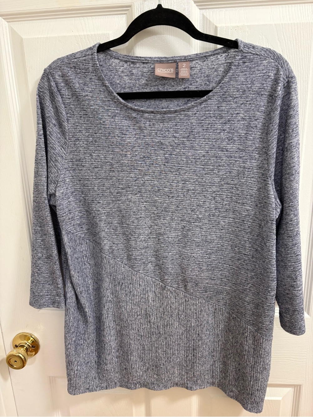 Chico’s blue/gray lightly ribbed with a diagonal front shirt, polyester/ linen